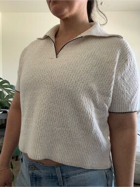 Joie Cream V-Neck Short Sleeve Knit Sweater with Black Trim NWOT